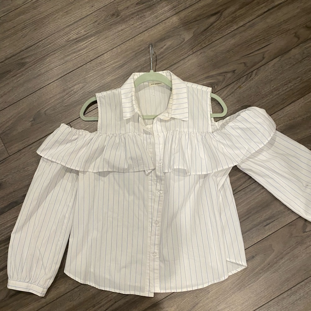 Cold shoulder pinstripe stitch fix